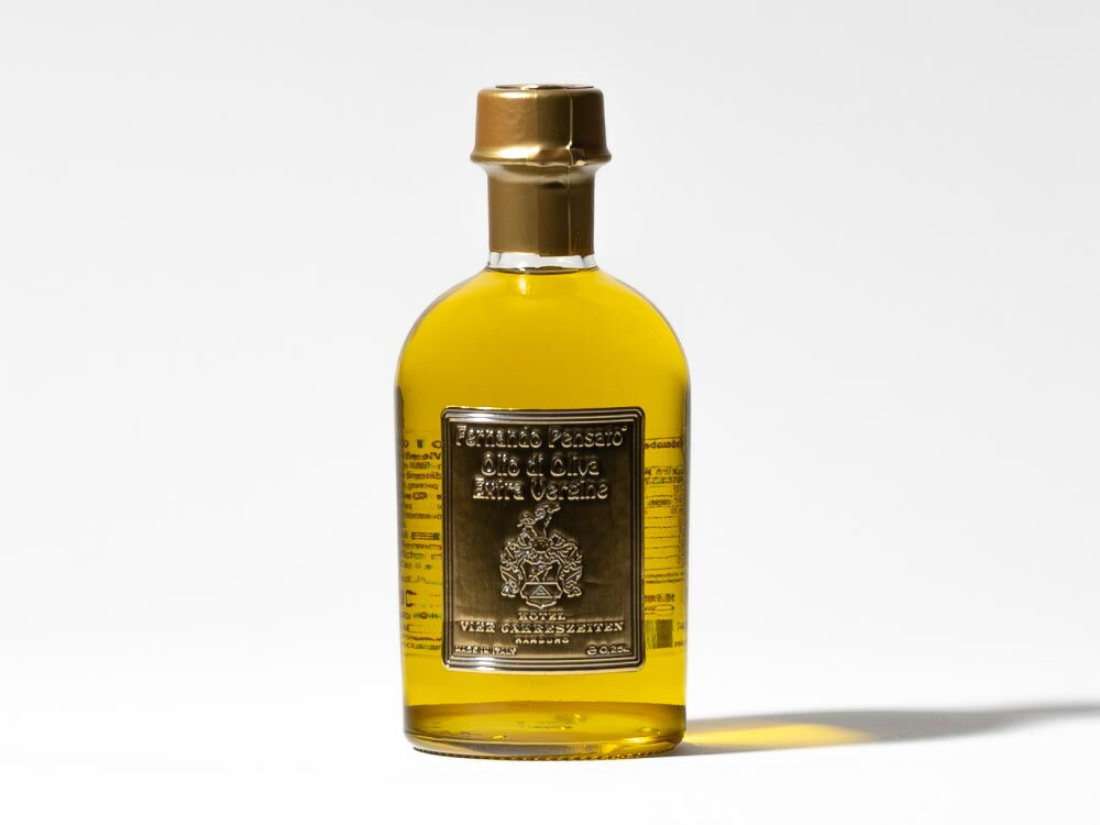 Italienisches Olivenöl Single (0,25 l) - ein Produkt des Hotel Vier Jahreszeiten in Hamburg