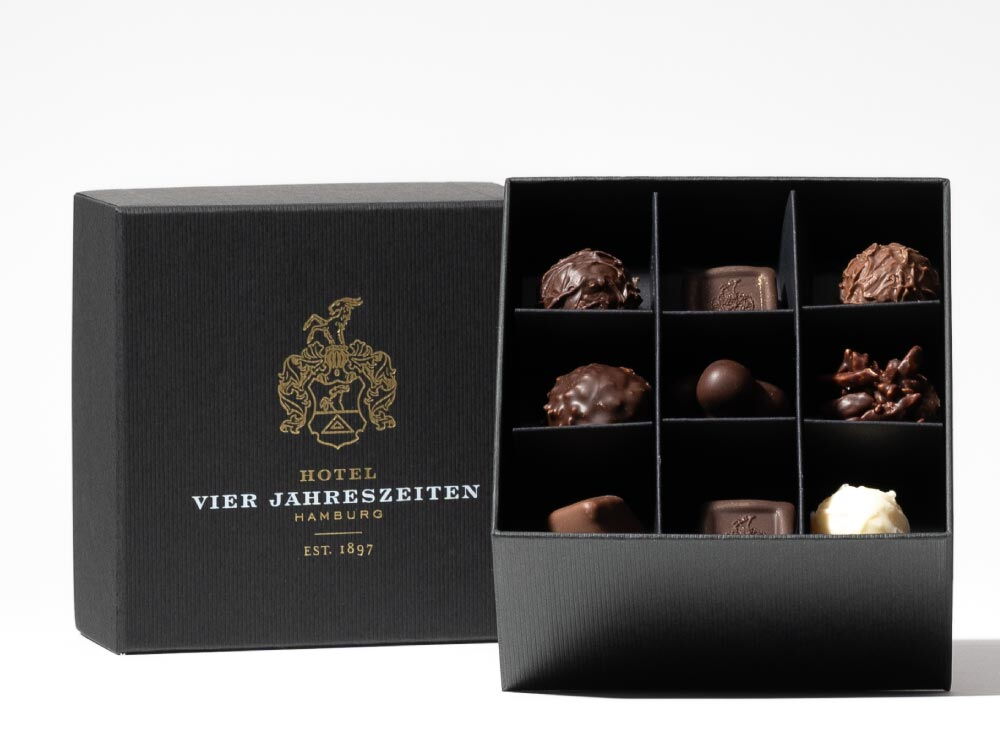 HVJ Sprüngli Pralinen - ein Produkt des Hotel Vier Jahreszeiten in Hamburg